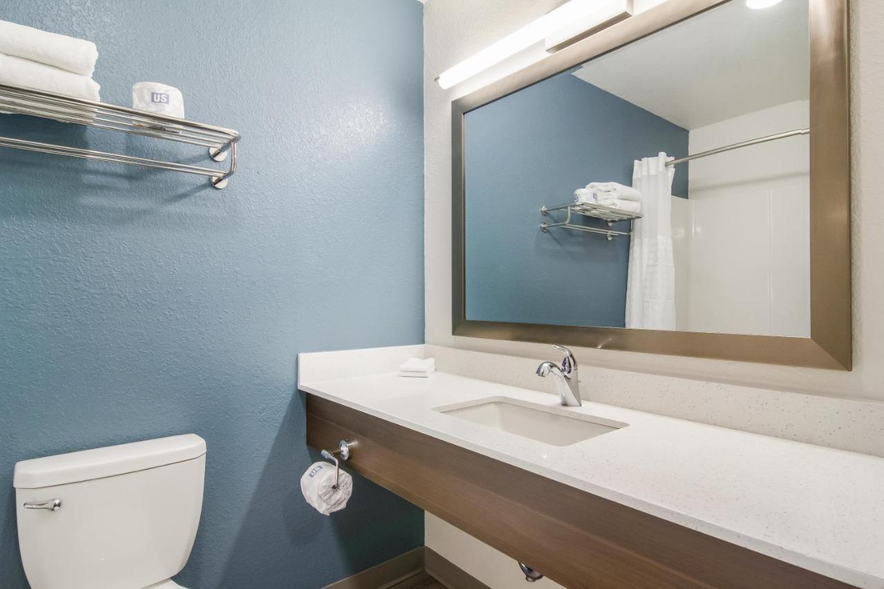 Woodspring Suites Wixom - Novi Eksteriør billede