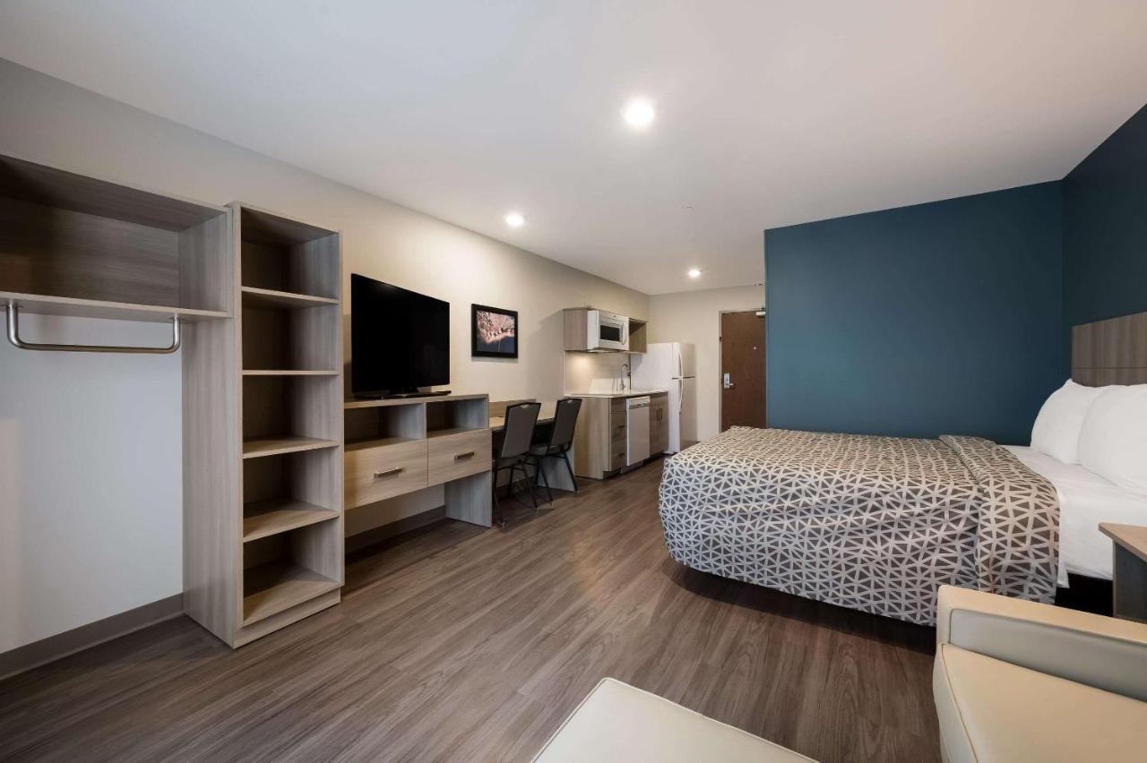 Woodspring Suites Wixom - Novi Eksteriør billede